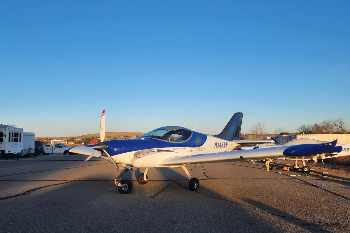 2018 Czech SportCruiser LSA N148BF – front 3/4 right