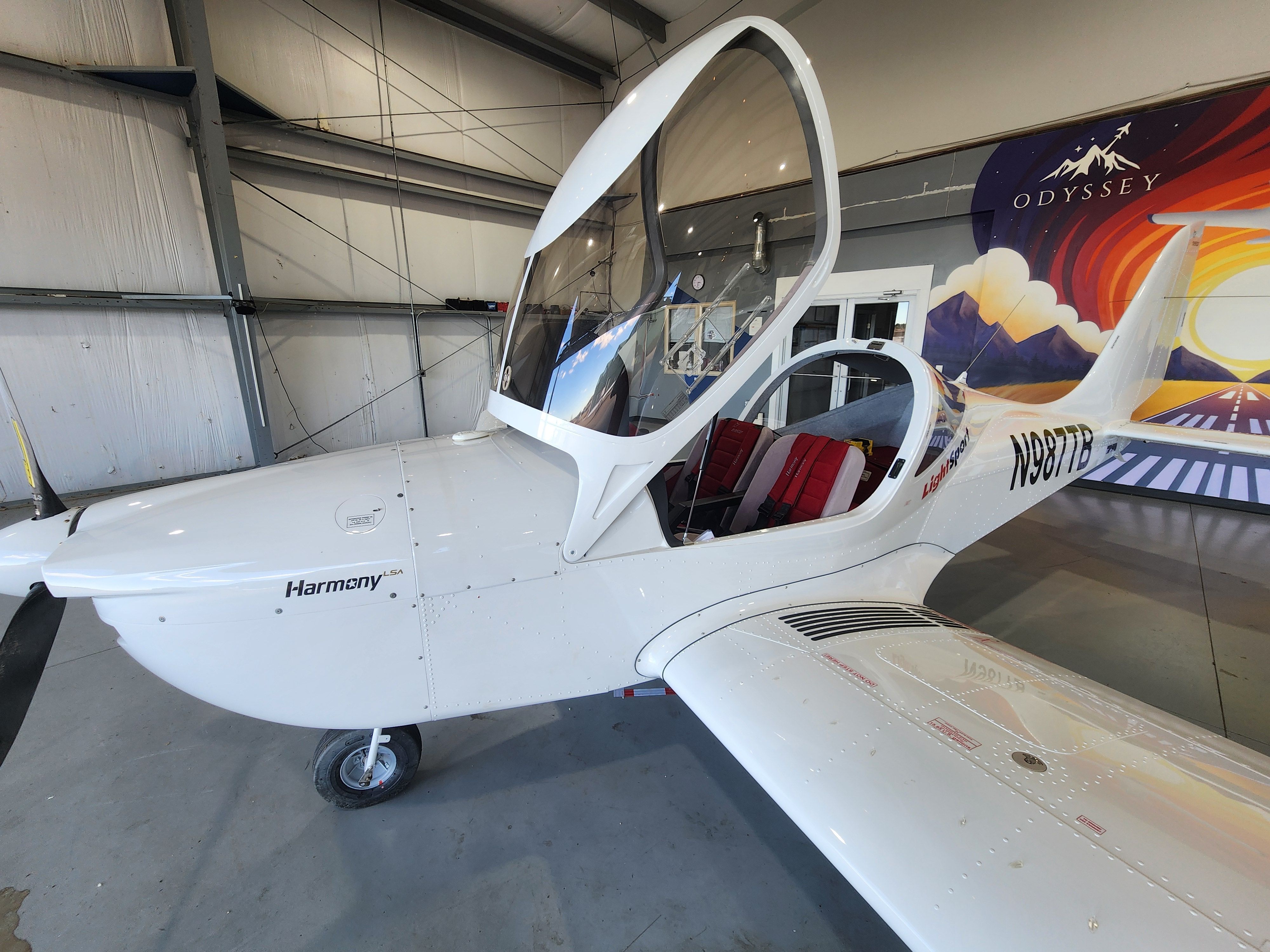 2025 Evektor Harmony LSA N987TB – top-down interior, seats and panel