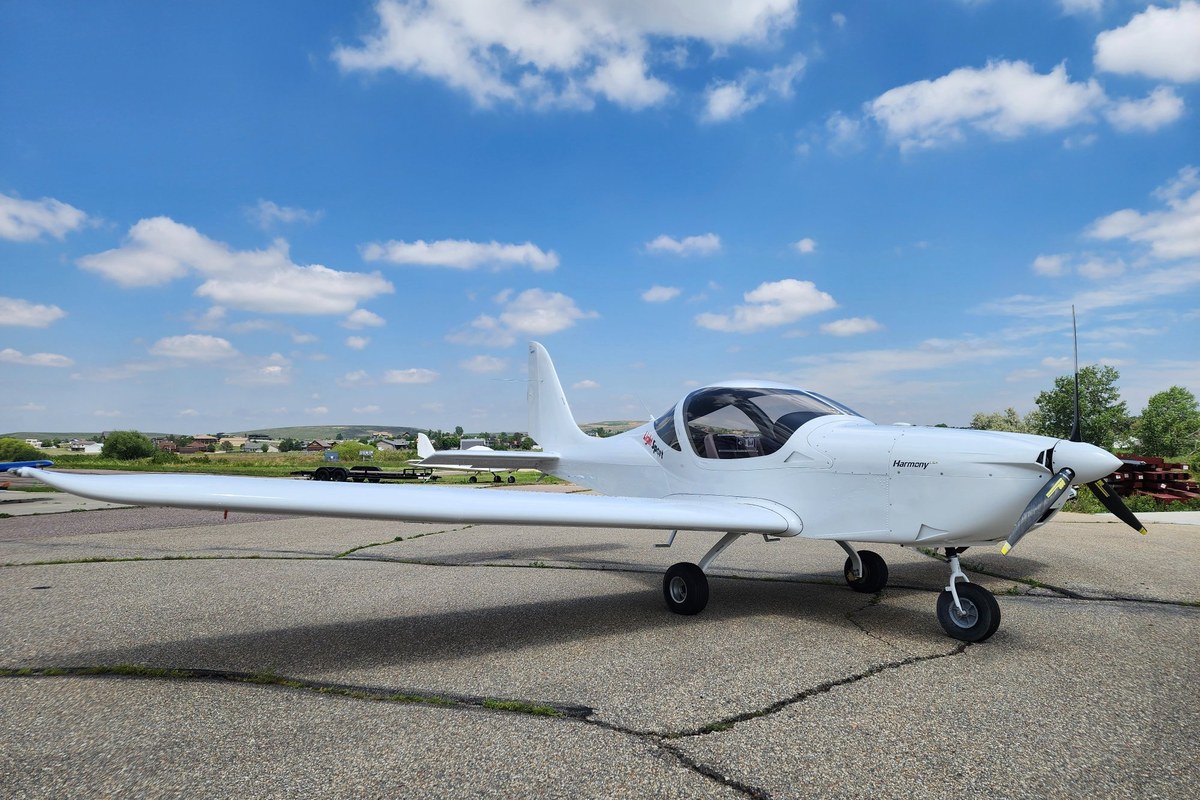 2024 Evektor Harmony LSA N987TB – right side angle